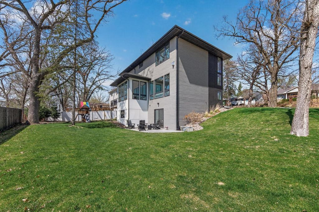 Photo of 92 Birch Street, Mahtomedi, MN 55115 (MLS # 7056877)