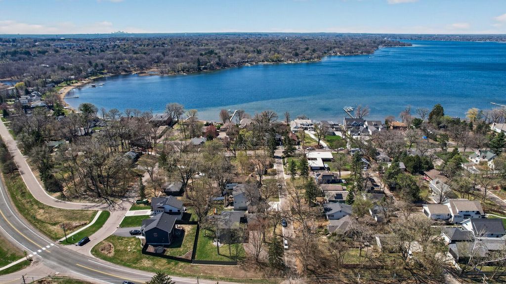 Photo of 92 Birch Street, Mahtomedi, MN 55115 (MLS # 7056877)