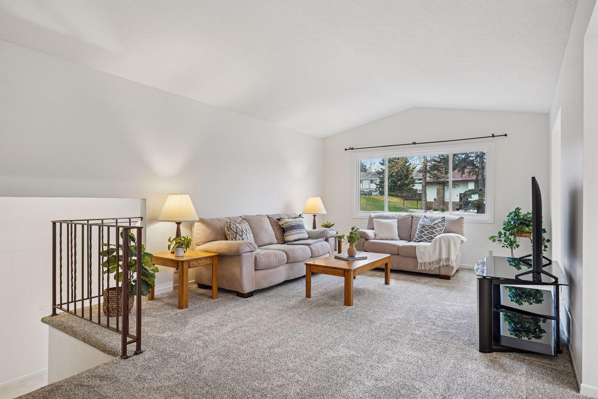 10400 Cavell Avenue S