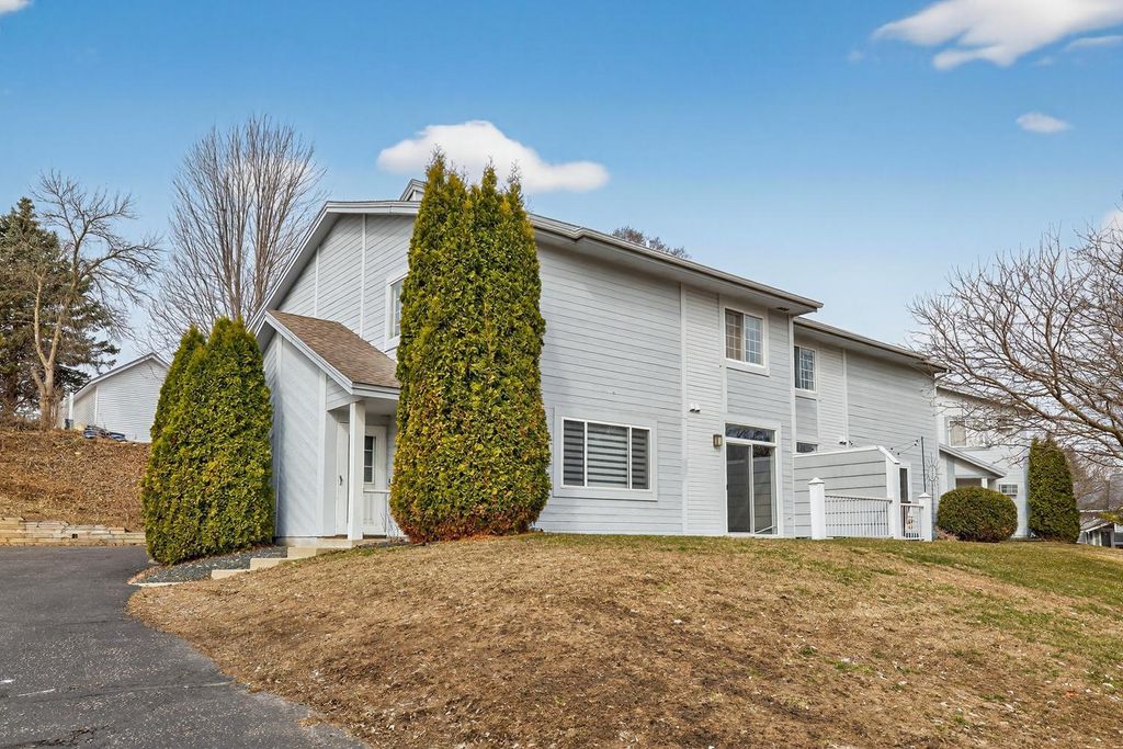 Photo of 281 Zumbro Drive NW, Rochester, MN 55901 (MLS # 7036888)