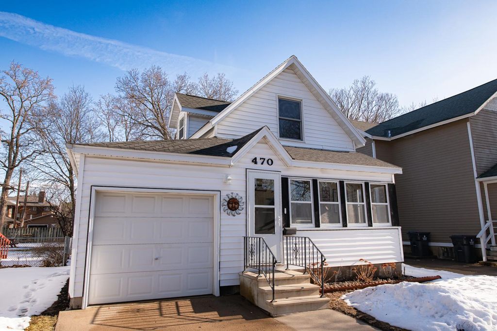 Photo of 470 W Wabasha Street, Winona, MN 55987 (MLS # 7040369)