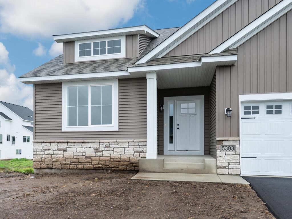 5393 177th Street W