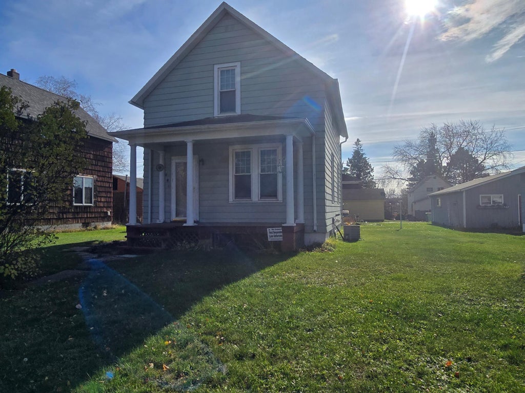 Photo of 513 W 3rd Avenue, Keewatin, MN 55753 (MLS # 7167247)