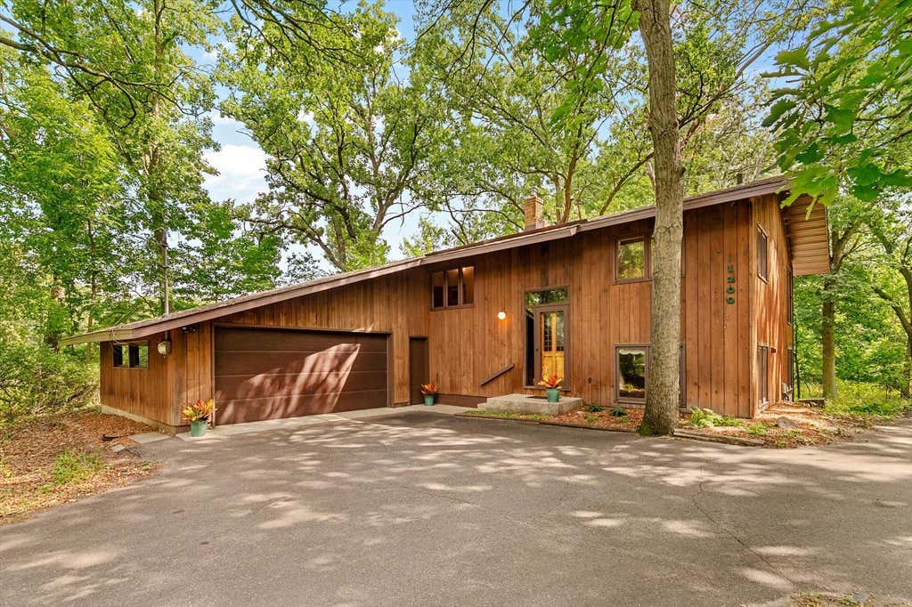 Photo of 1200 Hallam Avenue N, Mahtomedi, MN 55115 (MLS # 7123471)