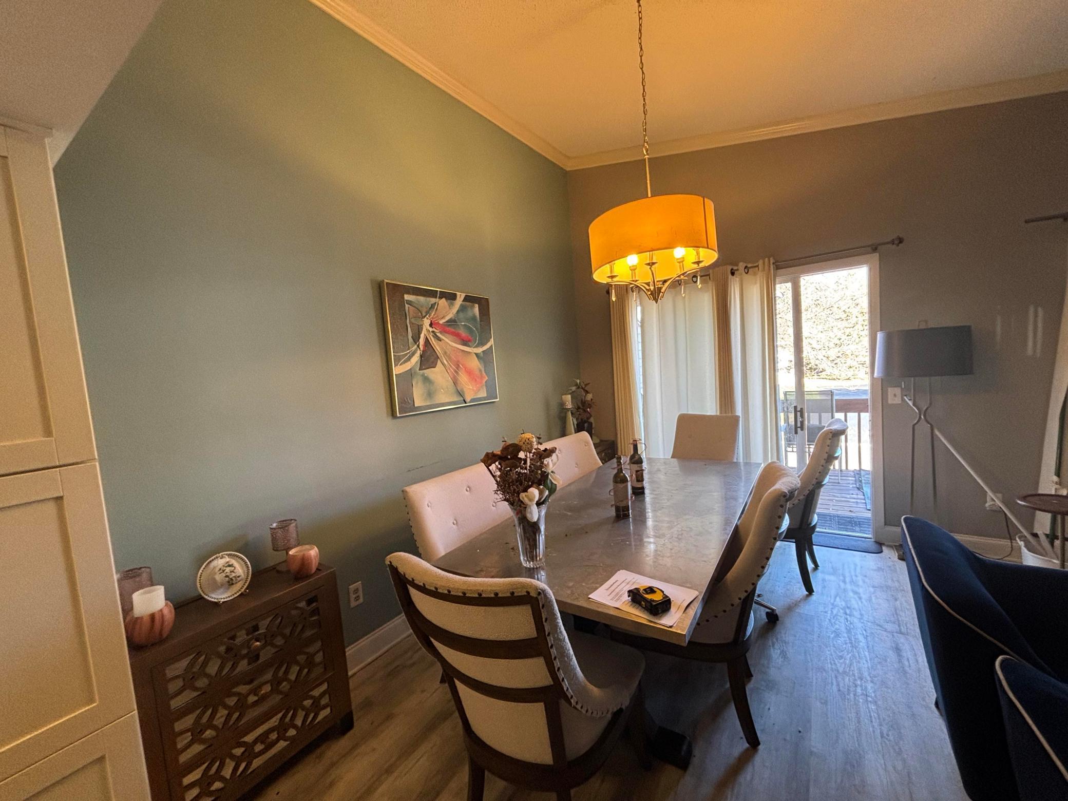 5653 Chatsworth Street N