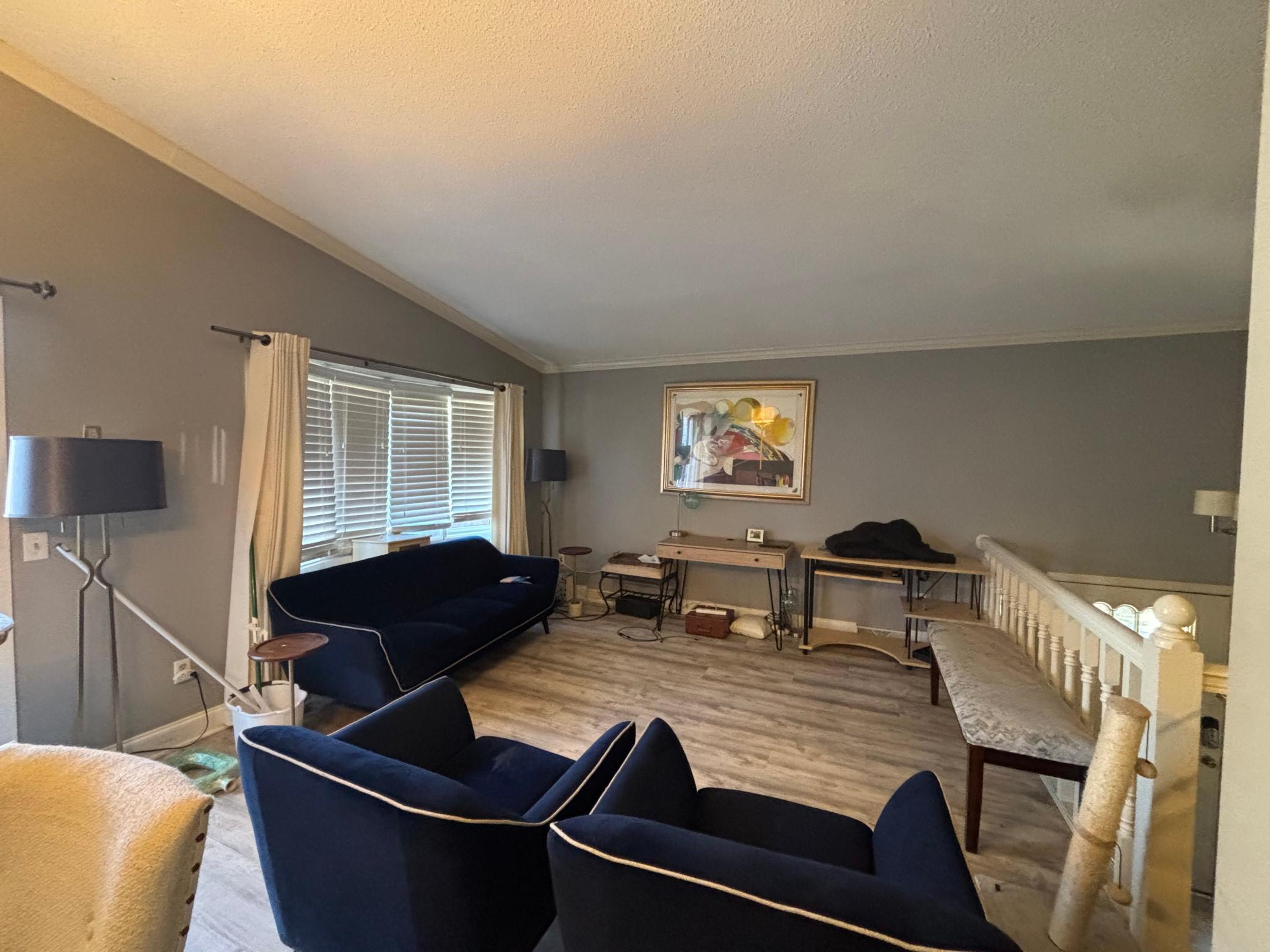 5653 Chatsworth Street N