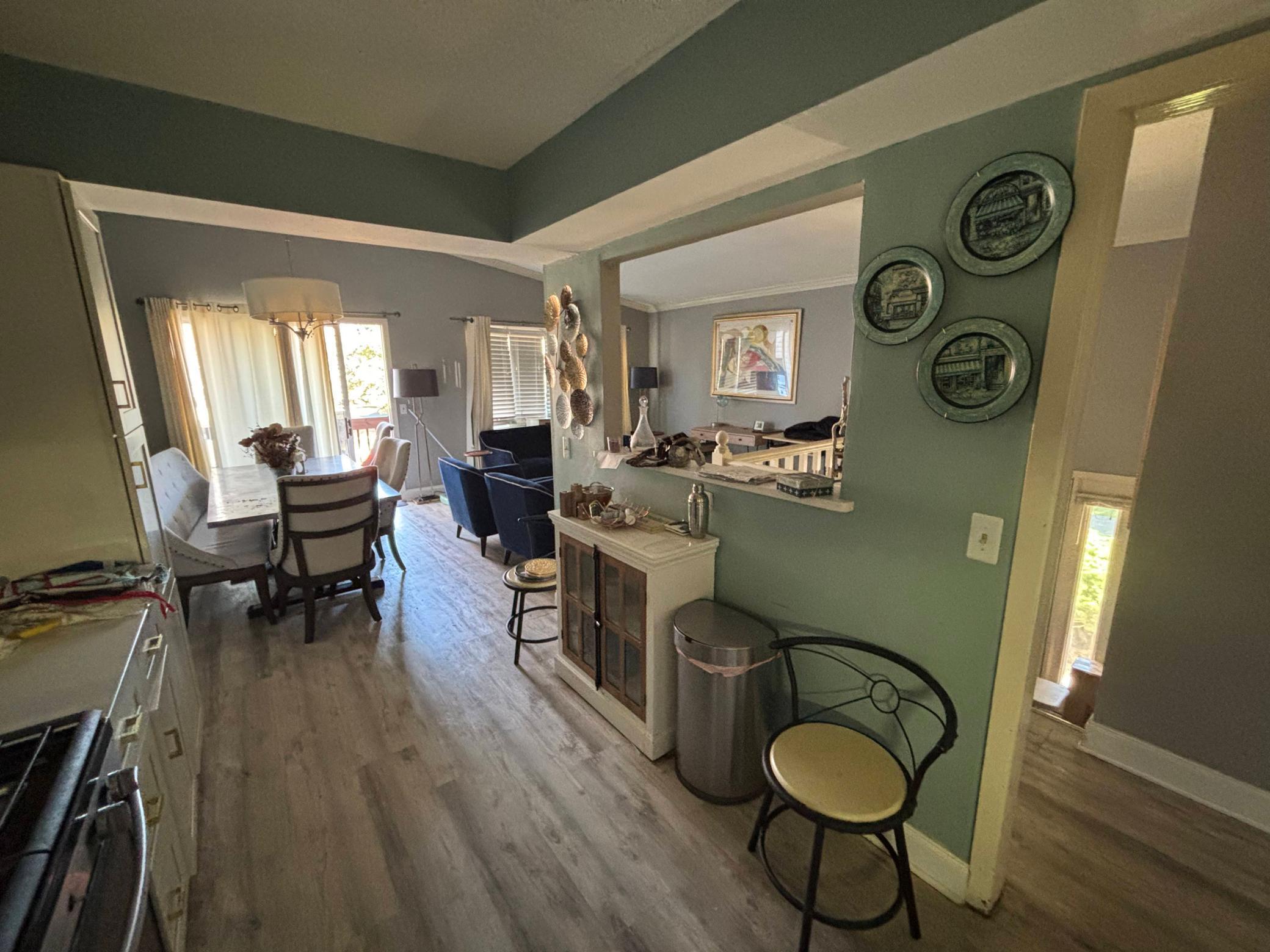 5653 Chatsworth Street N