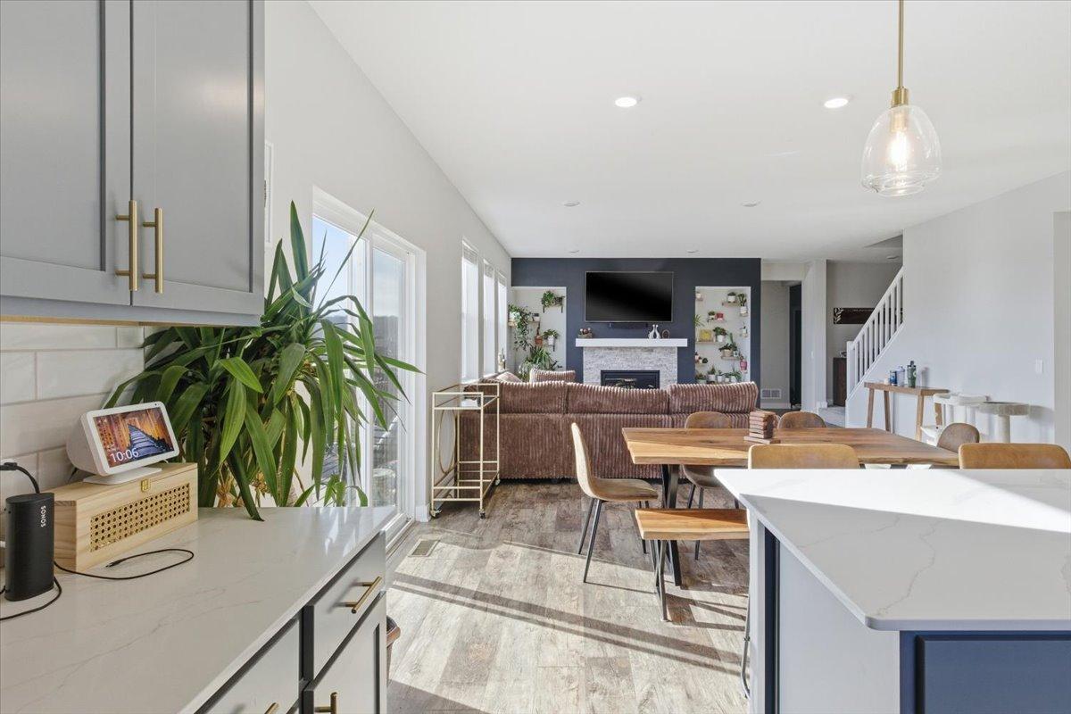 3140 Sunflower Way NW