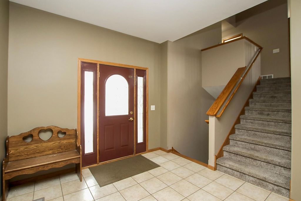 Photo of 720 Tyler Street SW, Hutchinson, MN 55350 (MLS # 6822287)