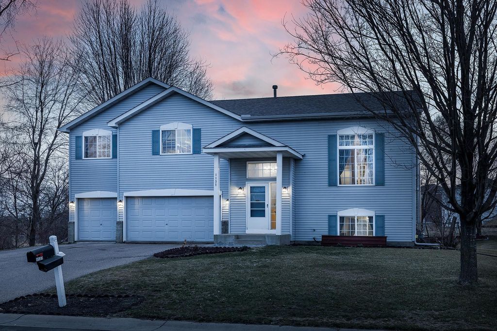 Photo of 1137 Kinder Drive, Waconia, MN 55387 (MLS # 7032016)