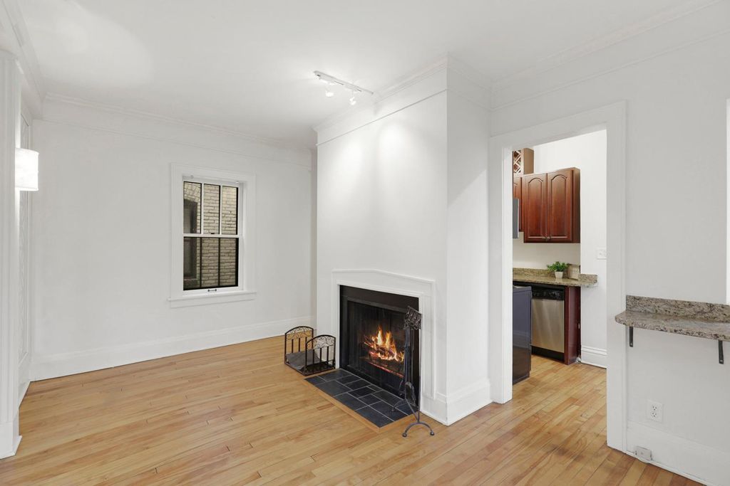 Photo of 220 Marshall Avenue #3, Saint Paul, MN 55102 (MLS # 7073222)
