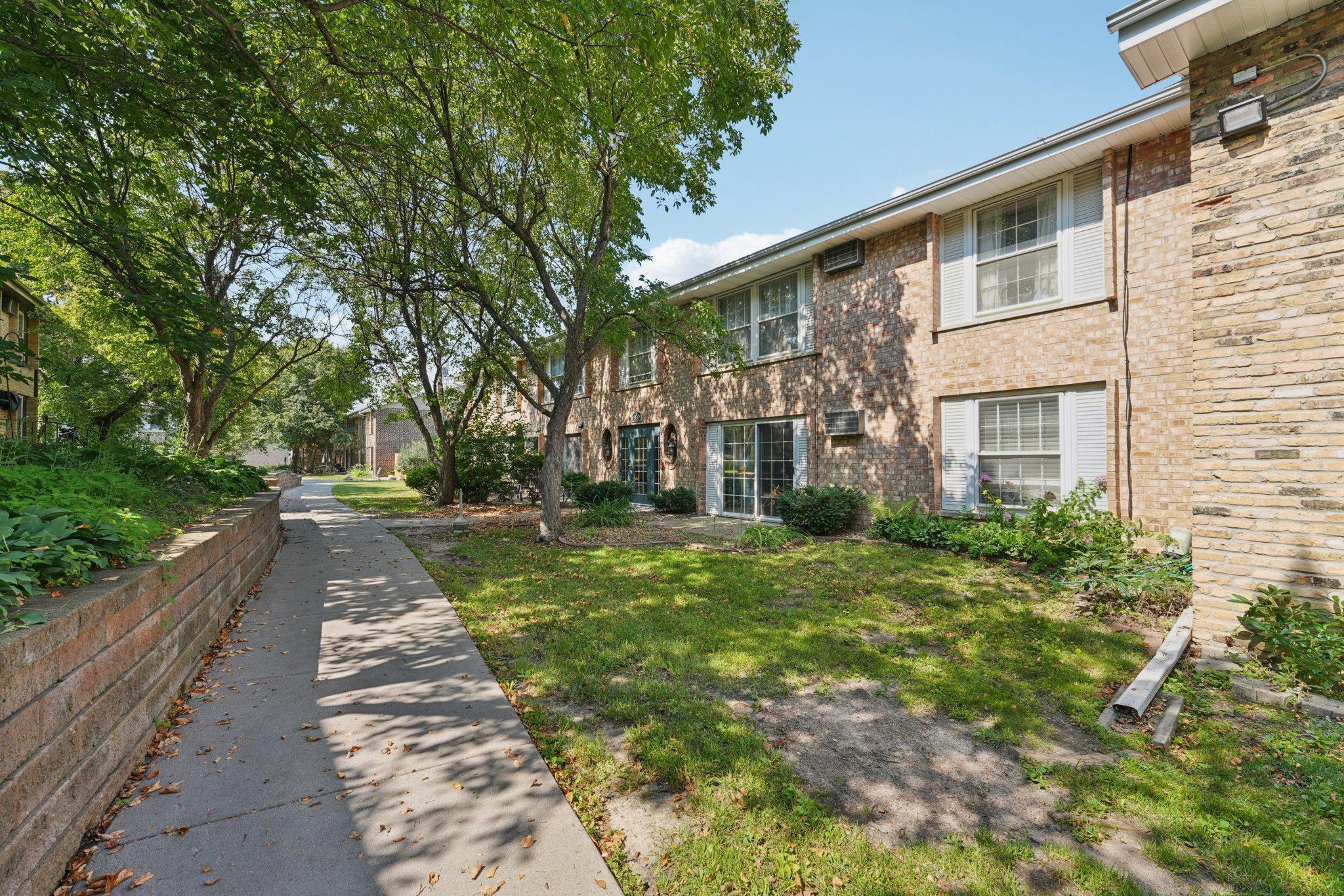 930 Westbrooke Way 4