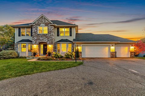 1883 Lochaven Drive Woodbury MN 55125