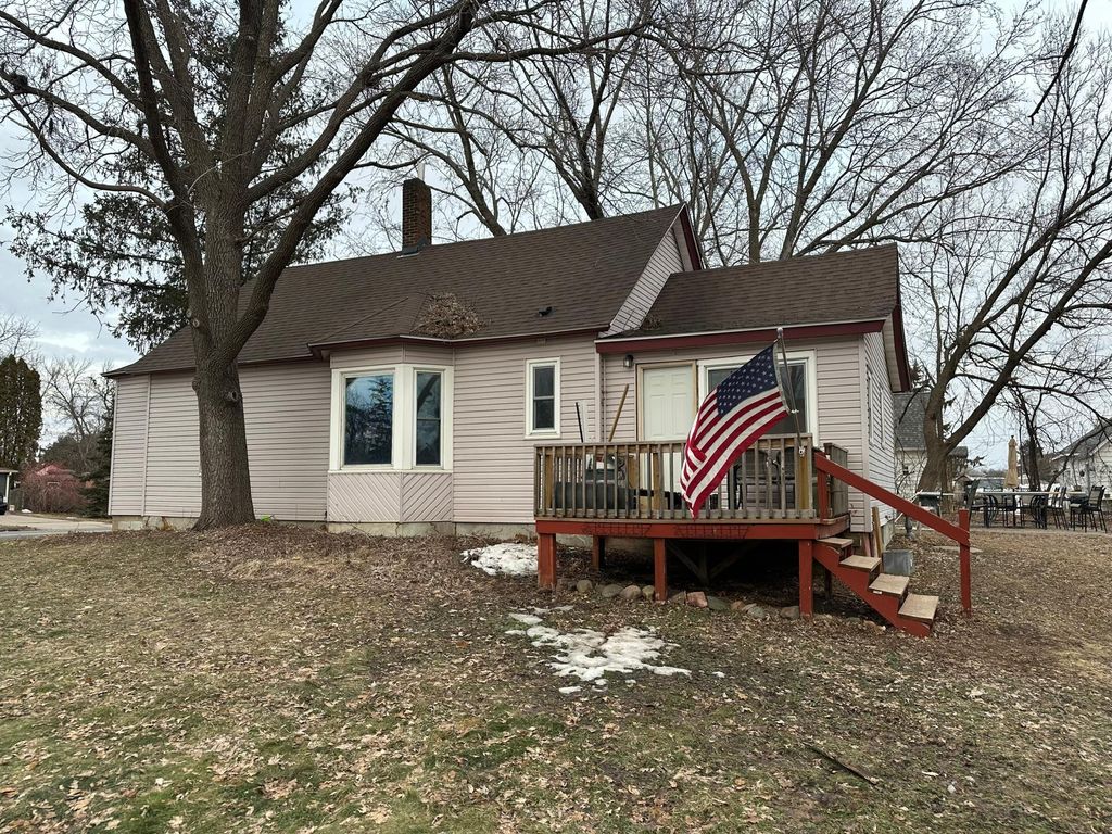 Photo of 250 W 4th Street, New Richmond, WI 54017 (MLS # 7029134)