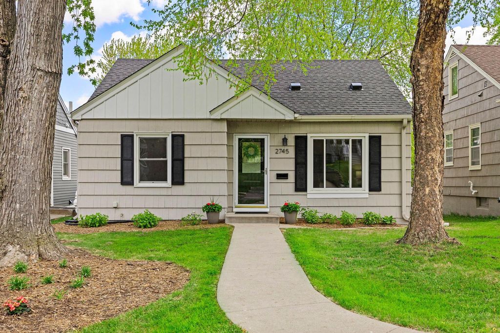Photo of 2745 Alabama Avenue S, Saint Louis Park, MN 55416 (MLS # 7073114)