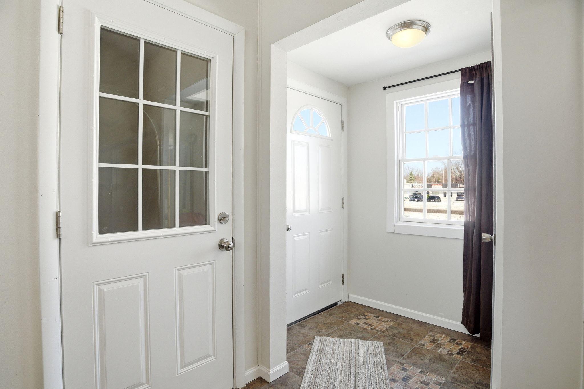 196 150th Street W