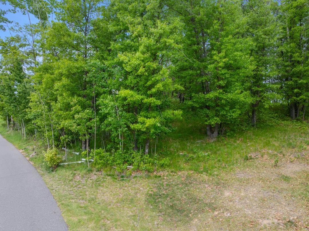 Craguns Legacy Pointe Lot 9 3679 Tradition Drive