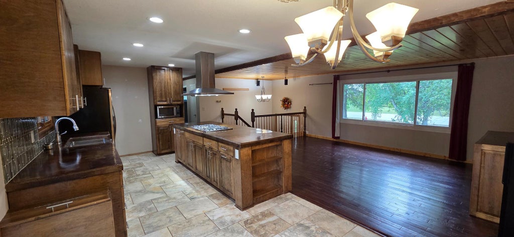 Photo of 102 Shorewood Drive, International Falls, MN 56649 (MLS # 7140445)