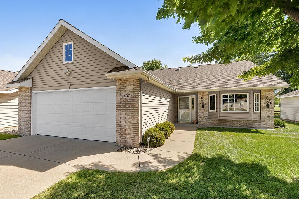 Photo of 430 41st Avenue S, Saint Cloud, MN 56301 (MLS # 7136818)