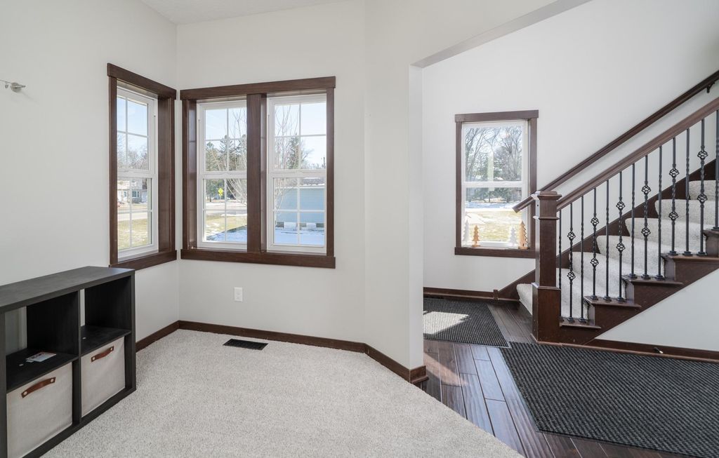 Photo of 3677 Edgerton Street, Vadnais Heights, MN 55127 (MLS # 7043257)