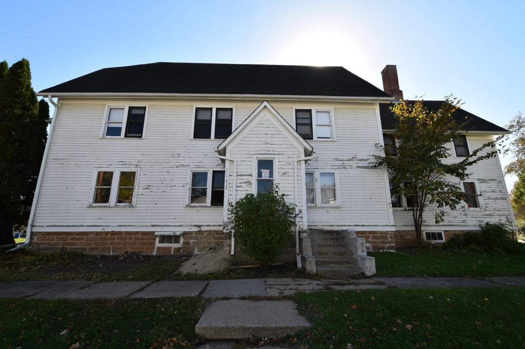 Photo of 417 W 2nd Street, Zumbrota, MN 55992 (MLS # 7159120)