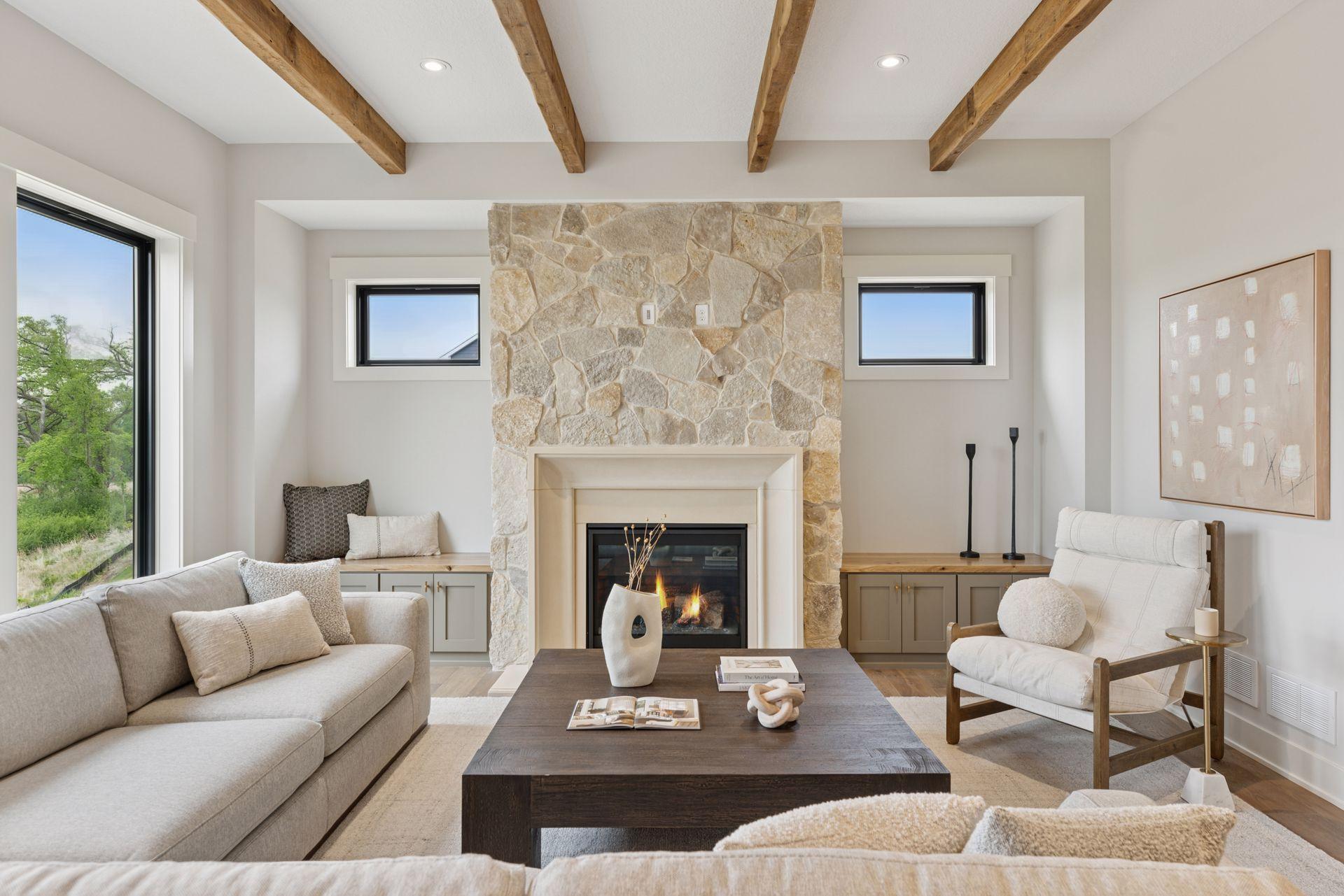 5455 Rolling Hills Parkway