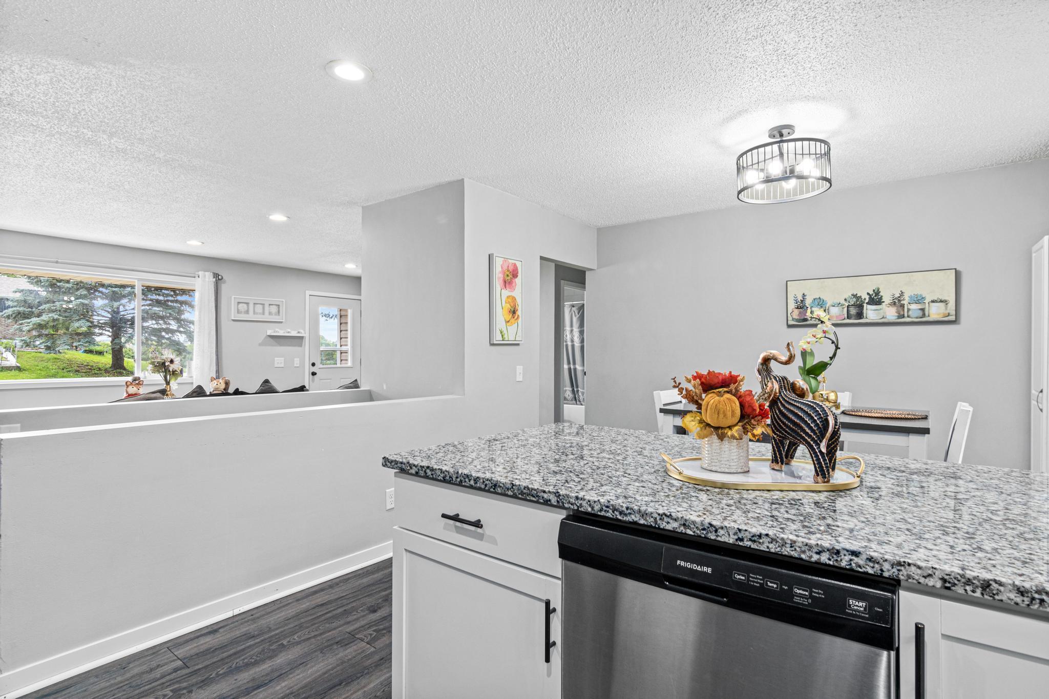 2200 Horizon Road