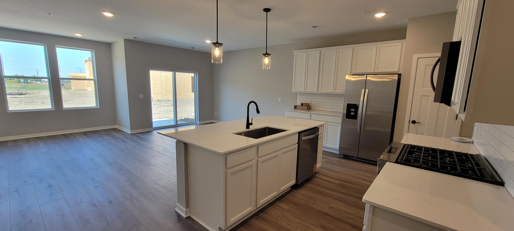 10385 Glacier Lane N