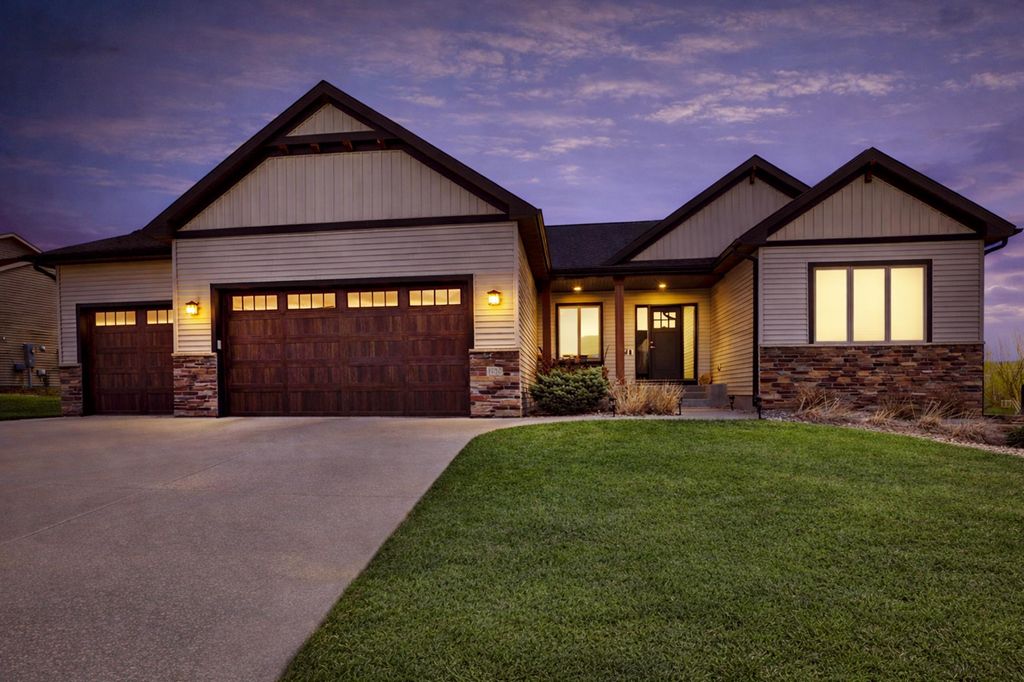 Photo of 1936 Kerry Drive NE, Rochester, MN 55906 (MLS # 7052154)