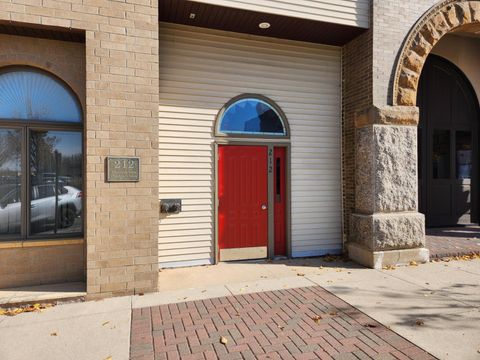 Photo of 212 N Broadway Avenue #B4, Albert Lea, MN 56007 (MLS # 6623187)