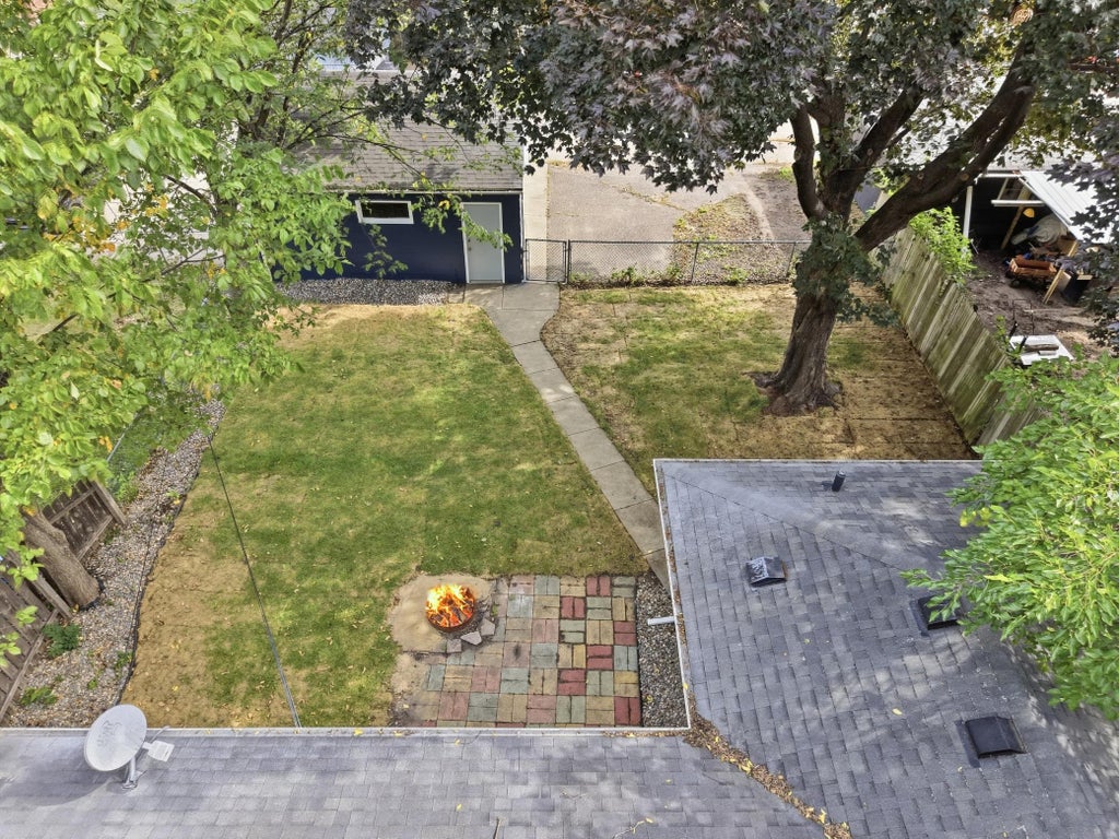 Photo of 5130 Queen Avenue N, Minneapolis, MN 55430 (MLS # 7137110)