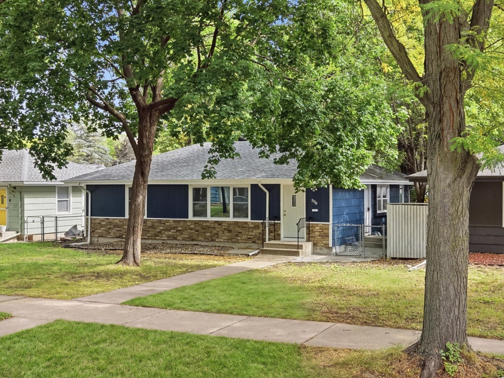 Photo of 5130 Queen Avenue N, Minneapolis, MN 55430 (MLS # 7137110)