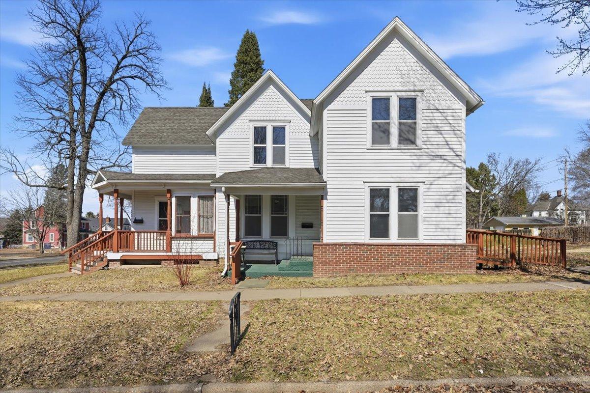 300 N 2nd Street