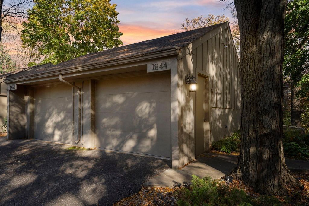 Photo of 1844 Zanzibar Lane N, Plymouth, MN 55447 (MLS # 7000170)