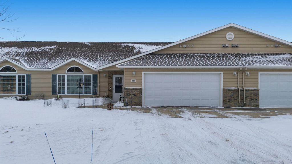 Photo of 328 30th Street N, Moorhead, MN 56560 (MLS # 7011210)