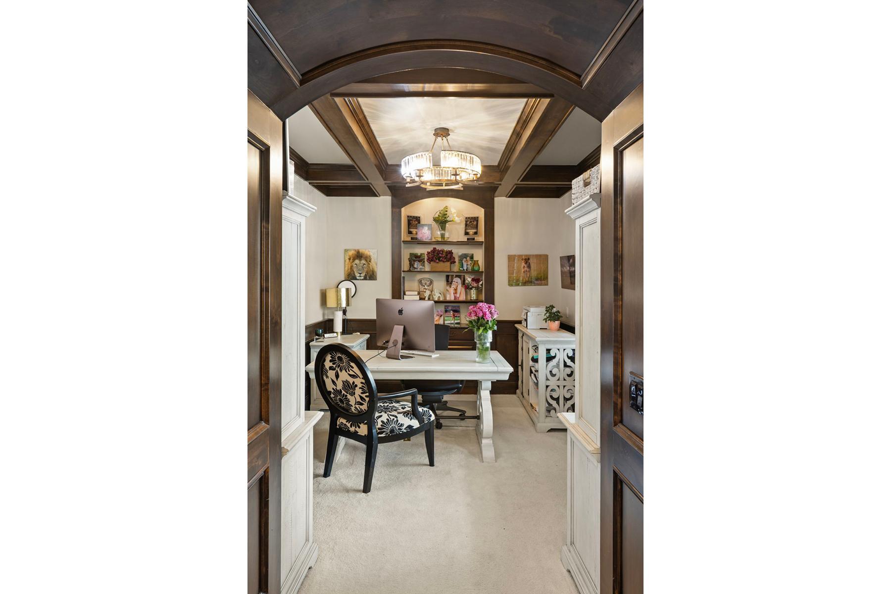 4913 W Sunnyslope Road