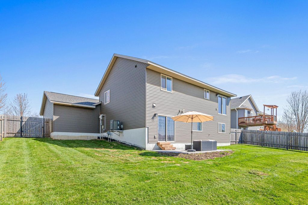 Photo of 264 Birch Street, Baldwin, WI 54002 (MLS # 7061371)