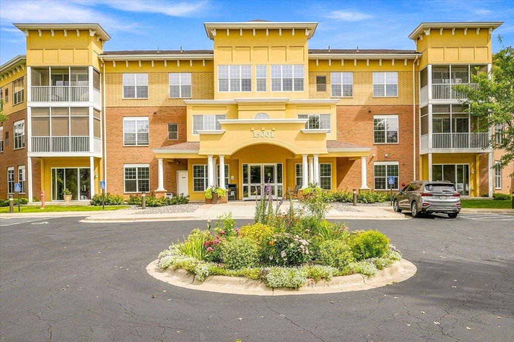 Photo of 15001 Burnhaven Drive #207, Burnsville, MN 55306 (MLS # 7135231)