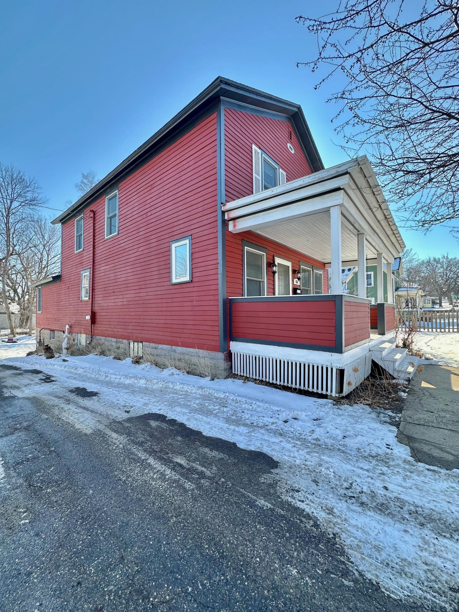 513 Vermillion Street