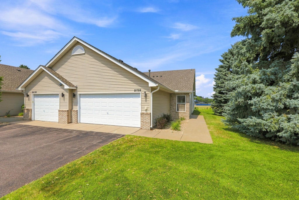 Photo of 21728 Evergreen Trail, Rogers, MN 55374 (MLS # 7116337)