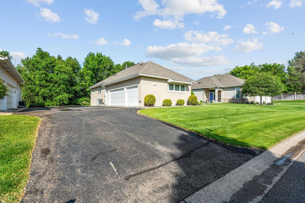 Photo of 12525 42nd Avenue N, Plymouth, MN 55441 (MLS # 7083714)