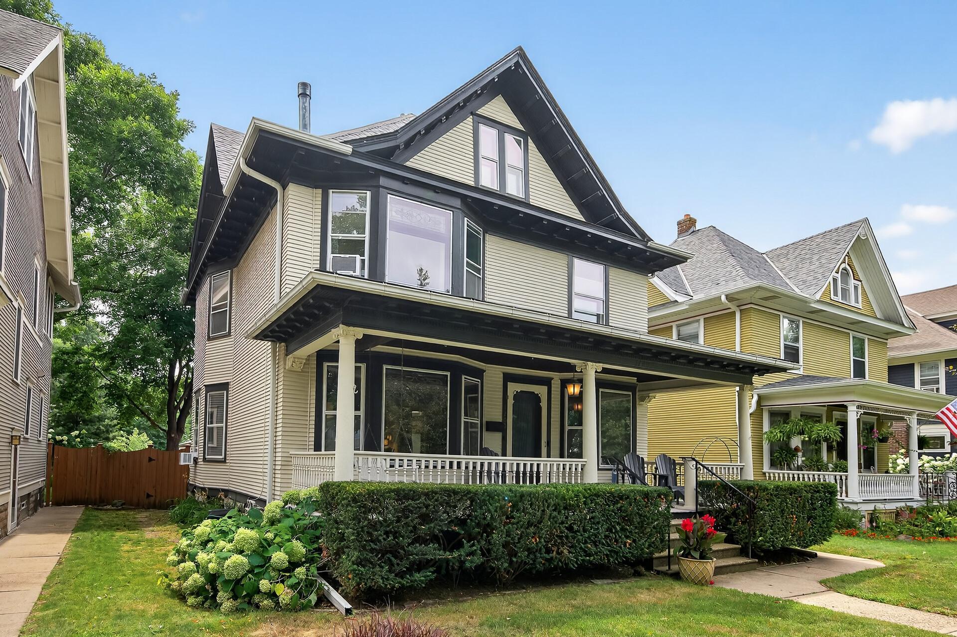1200 Portland Avenue