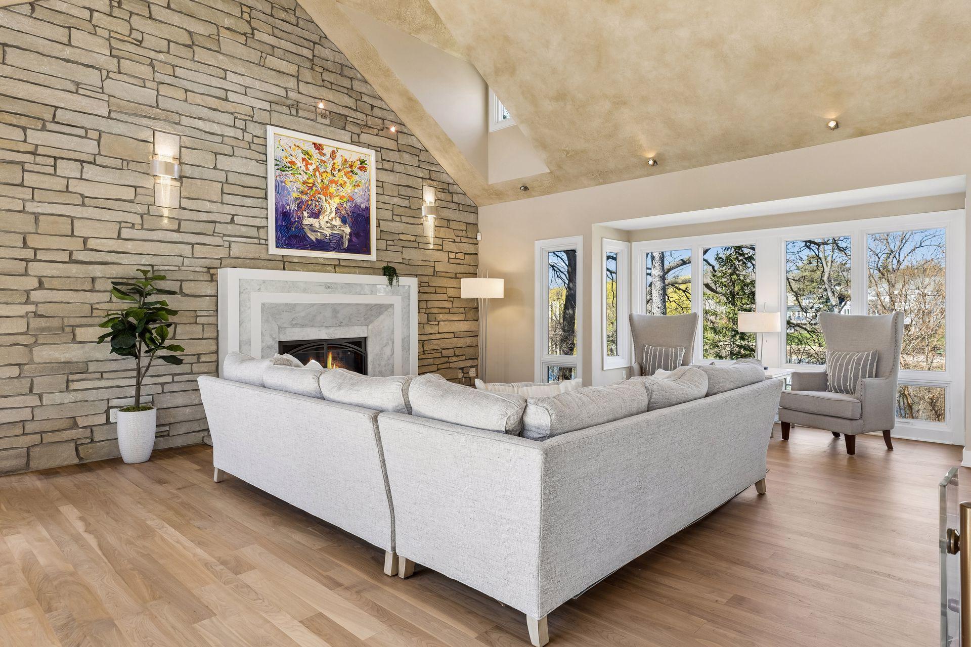 4812 W Sunnyslope Road