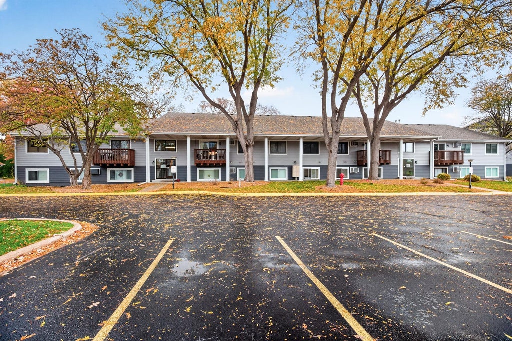 Photo of 1841 113th Avenue NW #105, Coon Rapids, MN 55433 (MLS # 7165500)