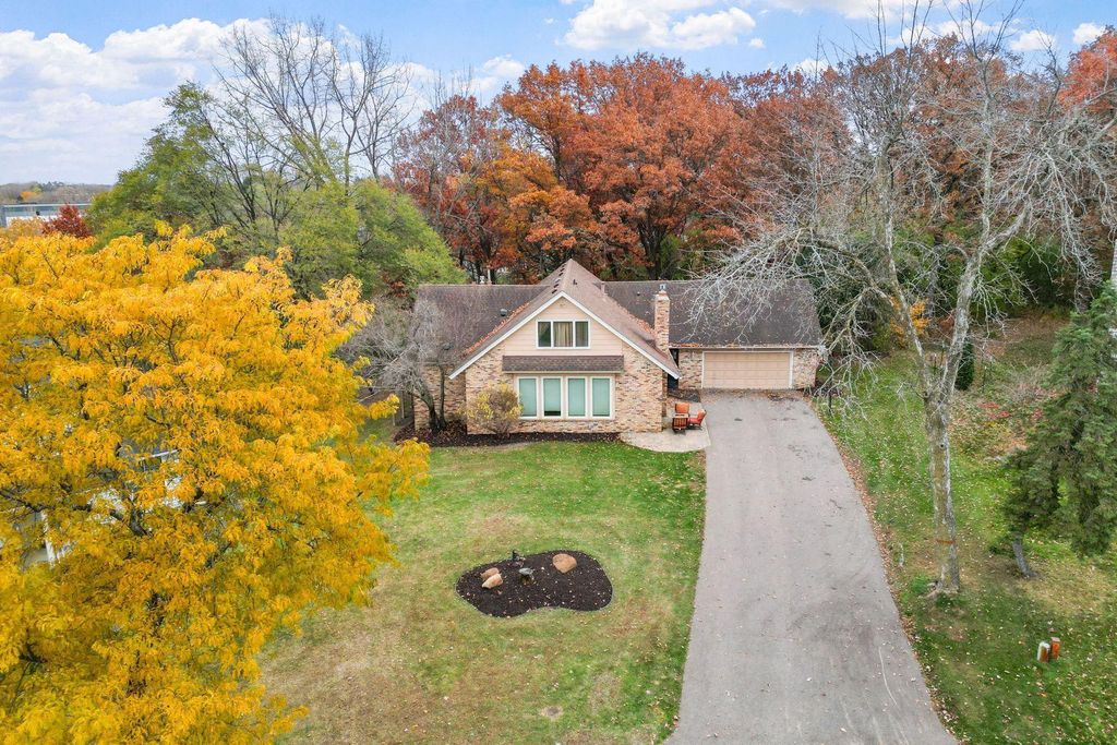 Photo of 71 Deer Hills Court, North Oaks, MN 55127 (MLS # 7026353)