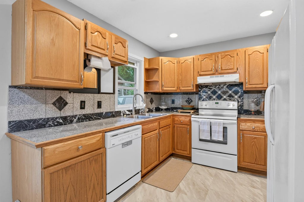 Photo of 11461 Heather Street NW, Coon Rapids, MN 55433 (MLS # 7088859)