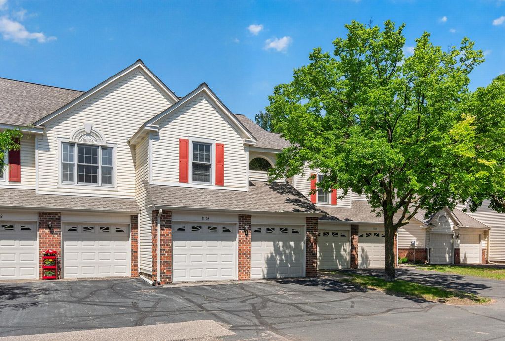 Photo of 11106 Oregon Avenue S, Bloomington, MN 55438 (MLS # 7079124)