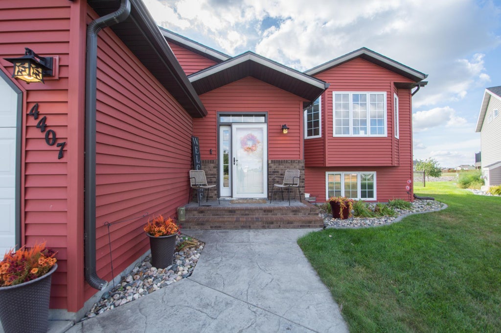 Photo of 4407 15th Street S, Moorhead, MN 56560 (MLS # 7143694)