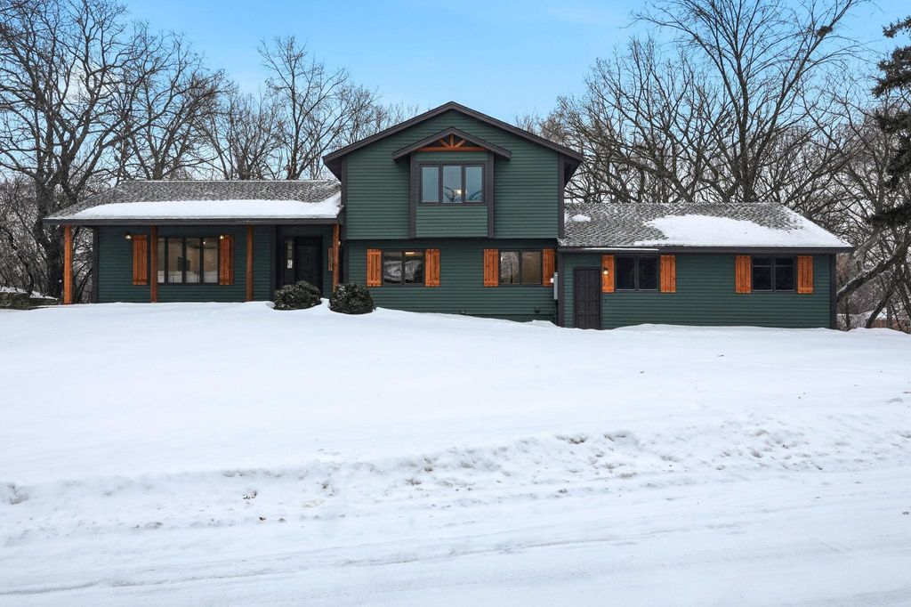 Photo of 12011 Golden Acre Drive, Minnetonka, MN 55305 (MLS # 7009562)