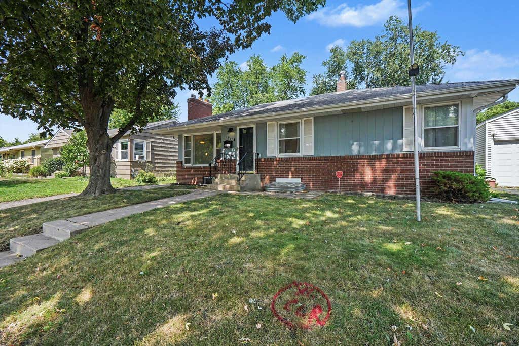 Photo of 1937 Morgan Avenue, Saint Paul, MN 55116 (MLS # 7120970)